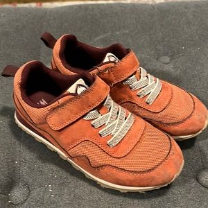 Kids sneakers, size 13